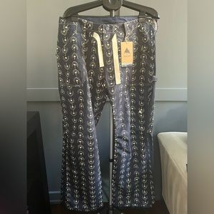 NWT Women’s Burton Veazie Snowboarding pants. XL